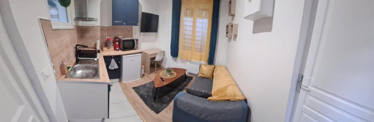 Petite Maison Cosy Dans Un Jardin. Ermont Εξωτερικό φωτογραφία